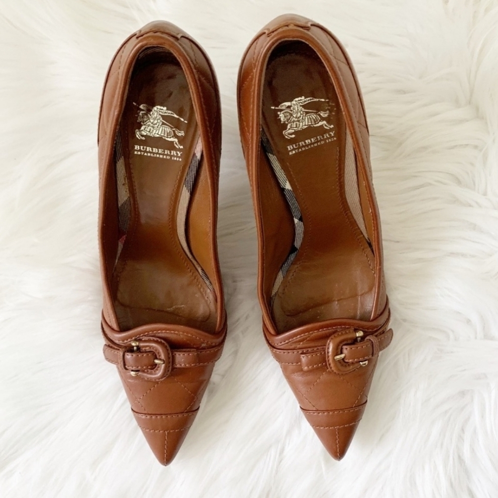 Authentic Burberry Tan Quilted Pumps